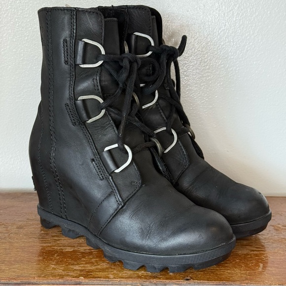 SOREL WOMEN'S JOAN OF ARCTIC WEDGE II BOOT Black Leather Women’s Size 5 - Picture 1 of 14